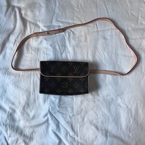 Louis Vuitton Pochette Florentine Monogram Purse Clutch Belt Bag (EUC) Medium